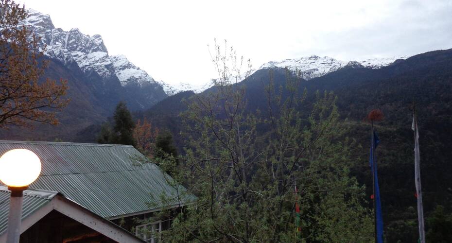 Season House, Lachung 3